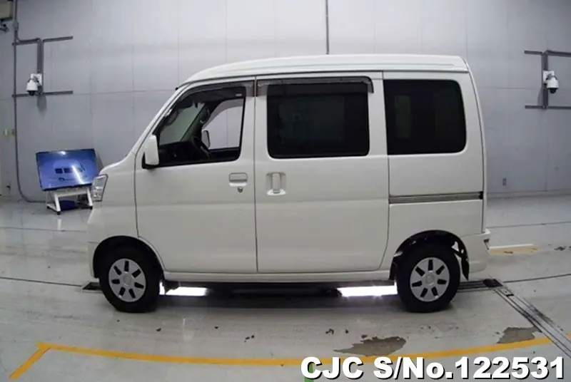 2019 Daihatsu / Hijet Van Stock No. 122531