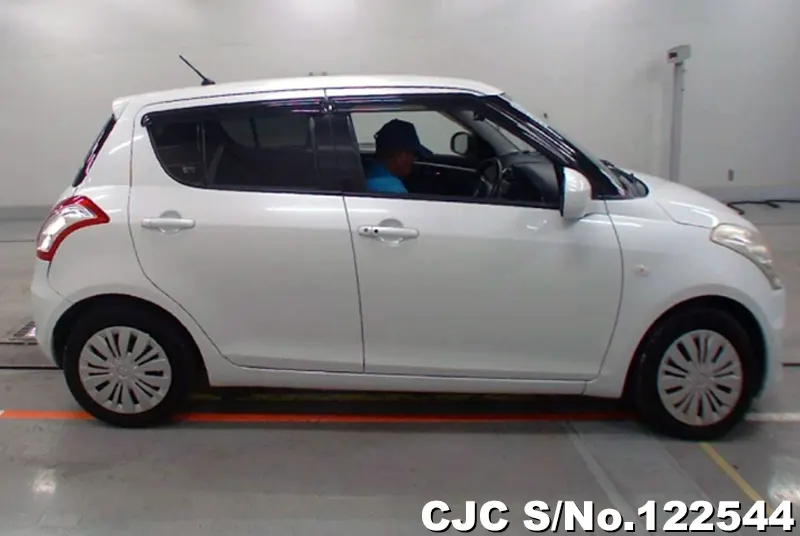 2015 Suzuki / Swift Stock No. 122544