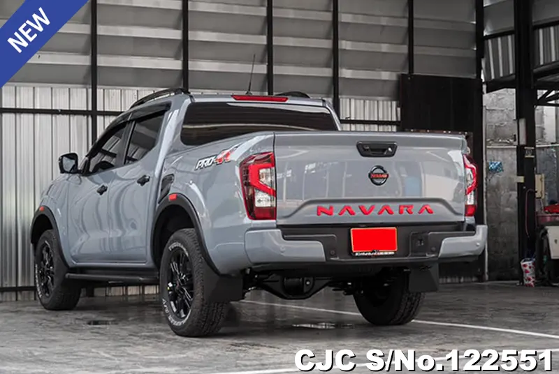 Nissan Navara in Gray for Sale Image 1