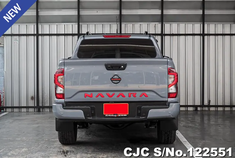 Nissan Navara in Gray for Sale Image 5