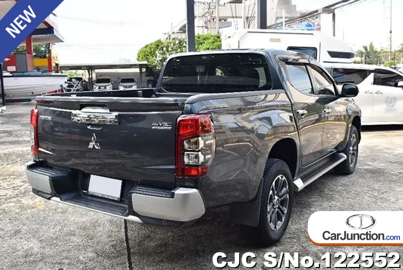 Mitsubishi Triton in Black for Sale Image 2