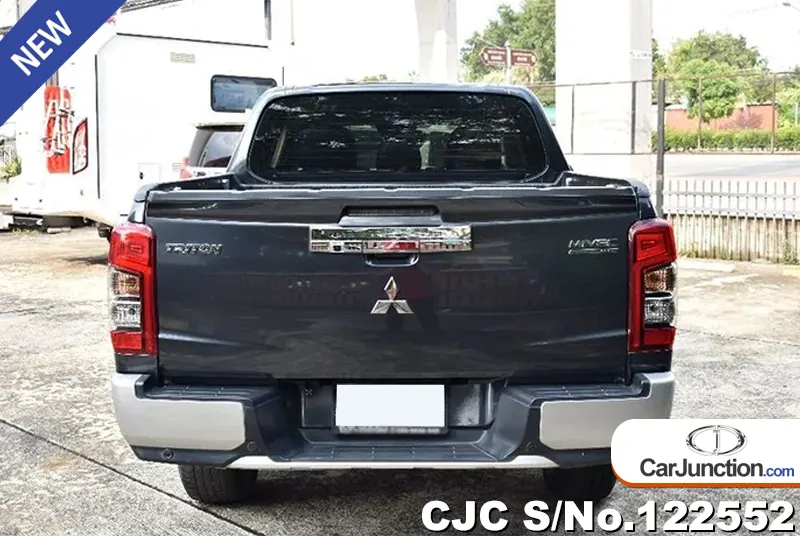 Mitsubishi Triton in Black for Sale Image 5