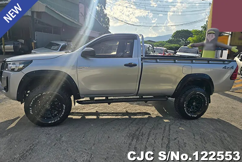 2021 Toyota / Hilux / Revo Stock No. 122553