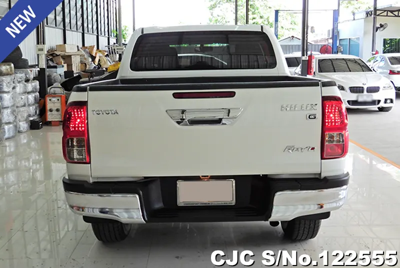 2016 Toyota / Hilux / Revo Stock No. 122555