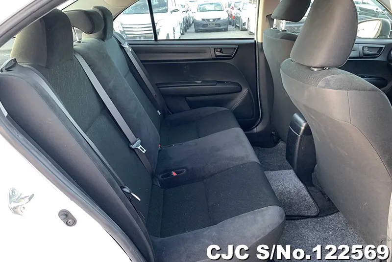 2018 Toyota / Corolla Axio Stock No. 122569