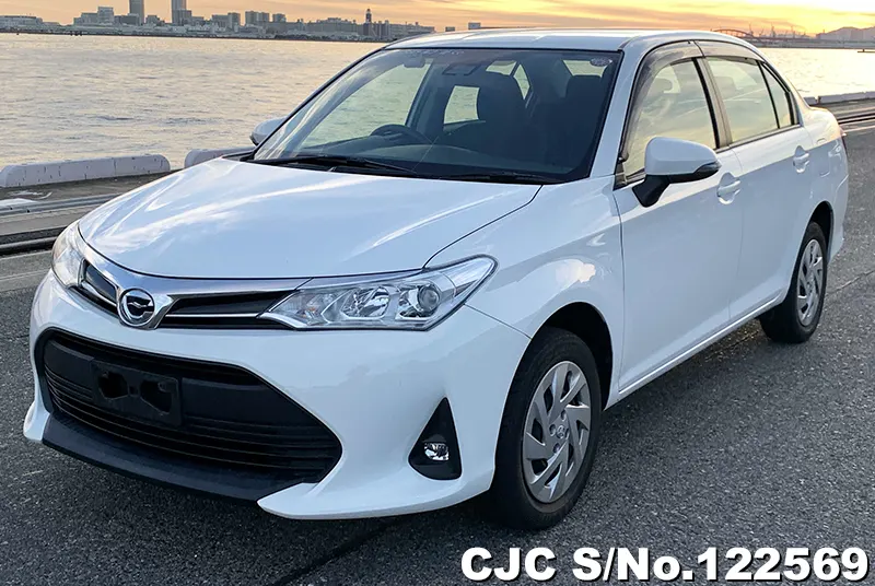 2018 Toyota / Corolla Axio Stock No. 122569