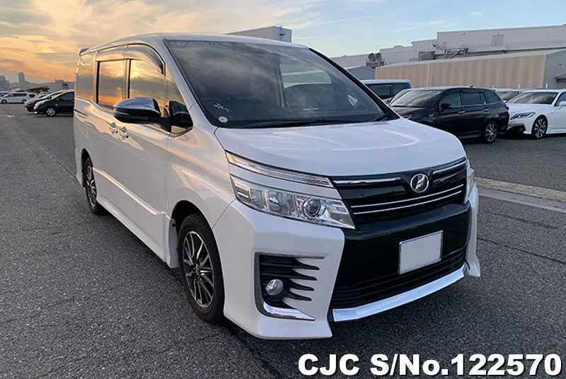 2015 Toyota / Voxy Stock No. 122570