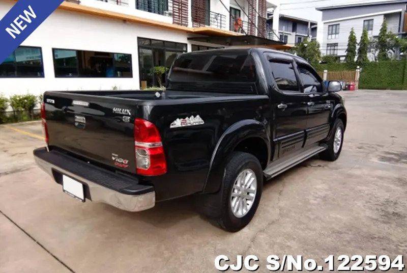 Toyota Hilux in Black for Sale Image 2