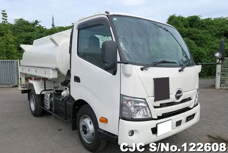 Hino / Dutro 2023