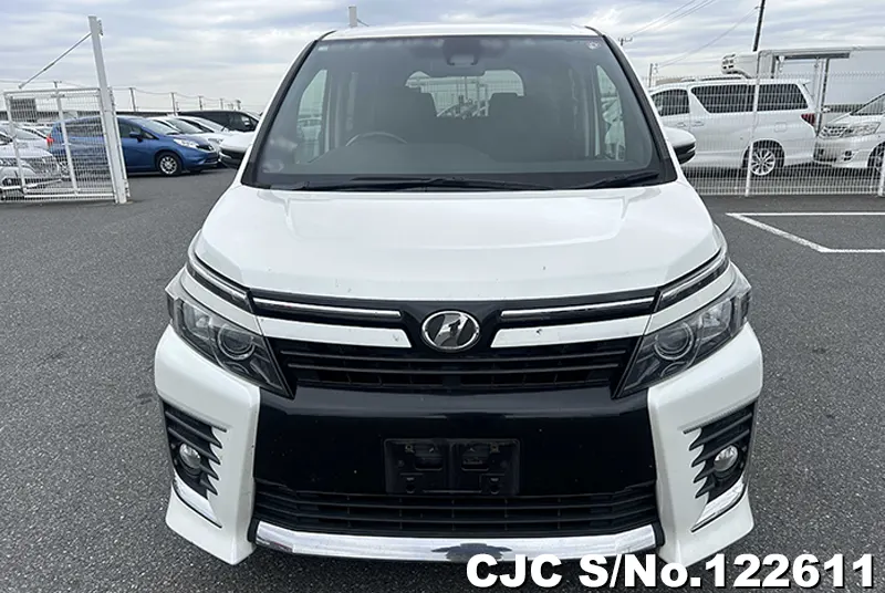 2016 Toyota / Voxy Stock No. 122611