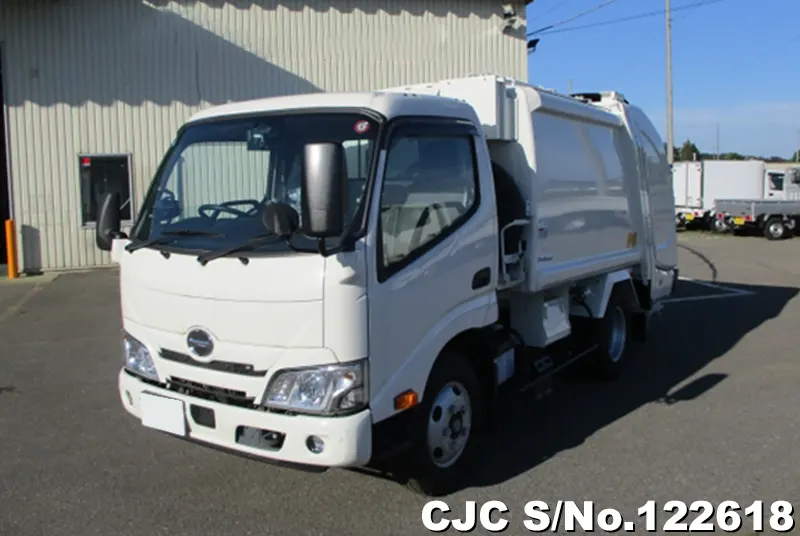 2023 Hino / Dutro Stock No. 122618