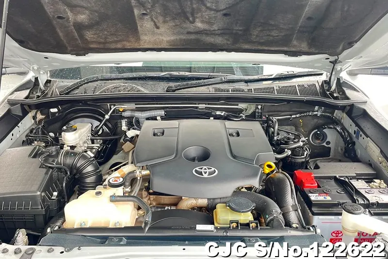 2020 Toyota / Hilux / Revo Stock No. 122622