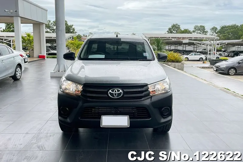 2020 Toyota / Hilux / Revo Stock No. 122622