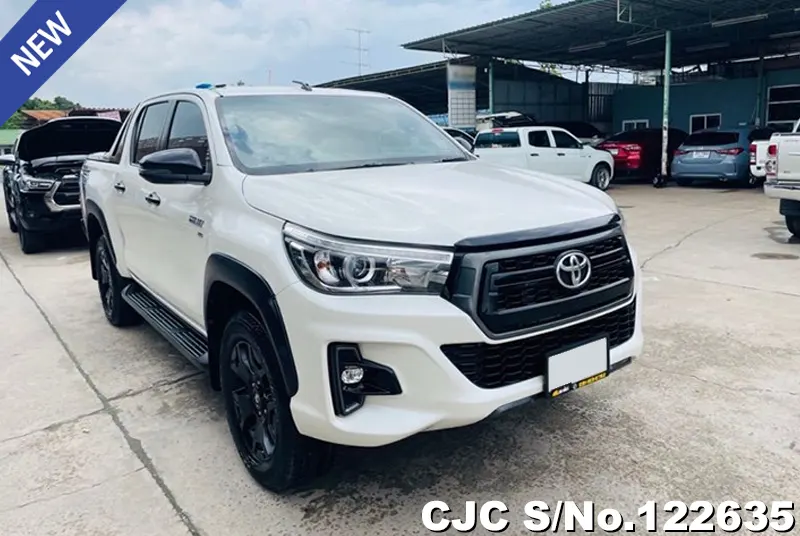 2018 Toyota / Hilux / Revo Rocco Stock No. 122635