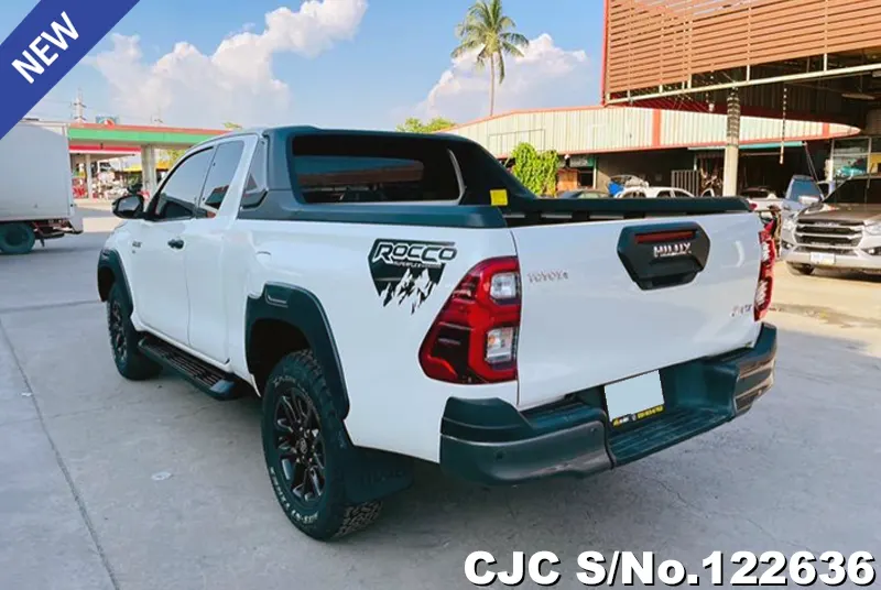 2021 Toyota / Hilux / Revo Rocco Stock No. 122636