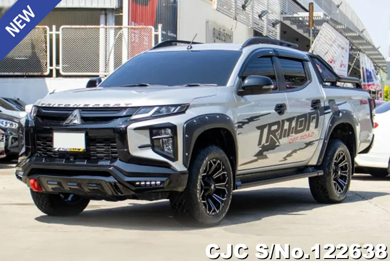 Mitsubishi Triton in Silver for Sale Image 2