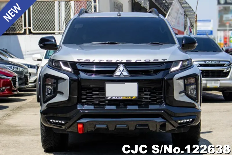 Mitsubishi Triton in Silver for Sale Image 3