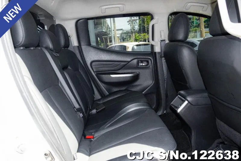 Mitsubishi Triton in Silver for Sale Image 7