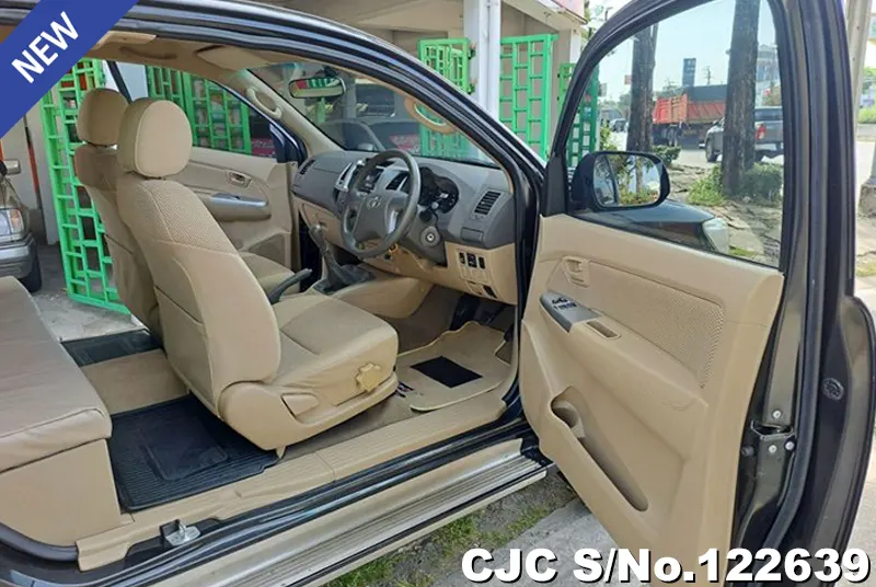 2013 Toyota / Hilux / Vigo Stock No. 122639