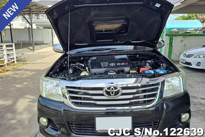 Toyota Hilux in Black for Sale Image 14