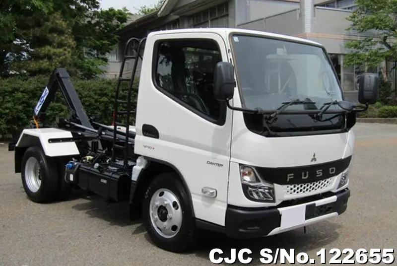 Mitsubishi / Canter 2023