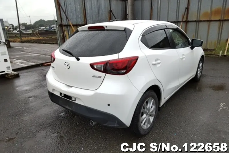 2015 Mazda / Demio Stock No. 122658