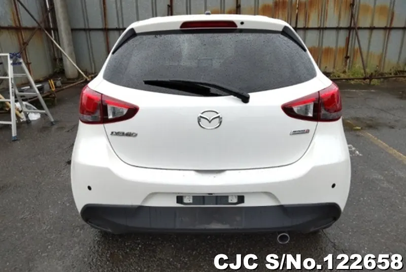 2015 Mazda / Demio Stock No. 122658