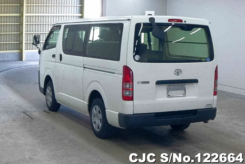 2015 Toyota / Hiace Stock No. 122664