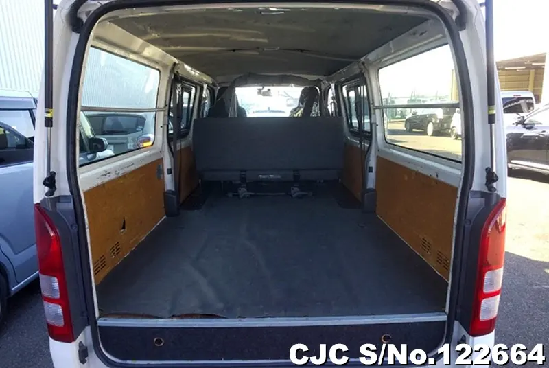 2015 Toyota / Hiace Stock No. 122664