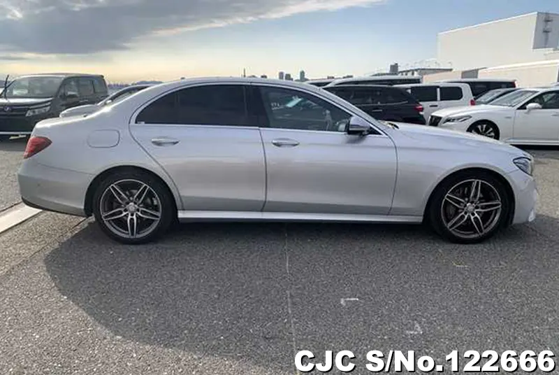 2016 Mercedes Benz / E Class Stock No. 122666