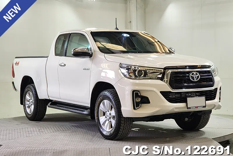 2020 Toyota / Hilux / Revo Stock No. 122691