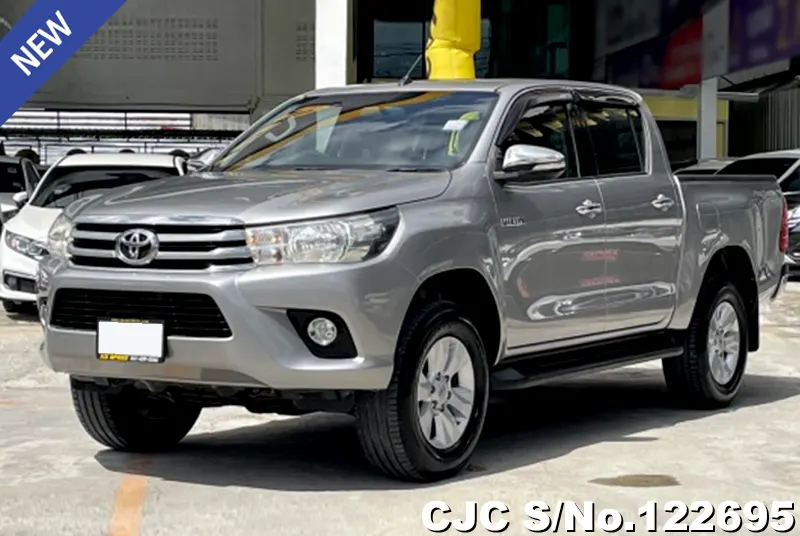 2016 Toyota / Hilux / Revo Stock No. 122695