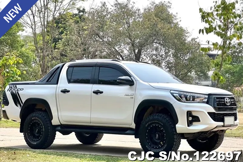 2019 Toyota / Hilux / Revo Rocco Stock No. 122697