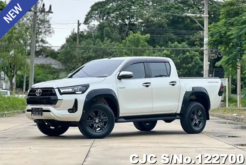 2021 Toyota / Hilux / Revo Stock No. 122700