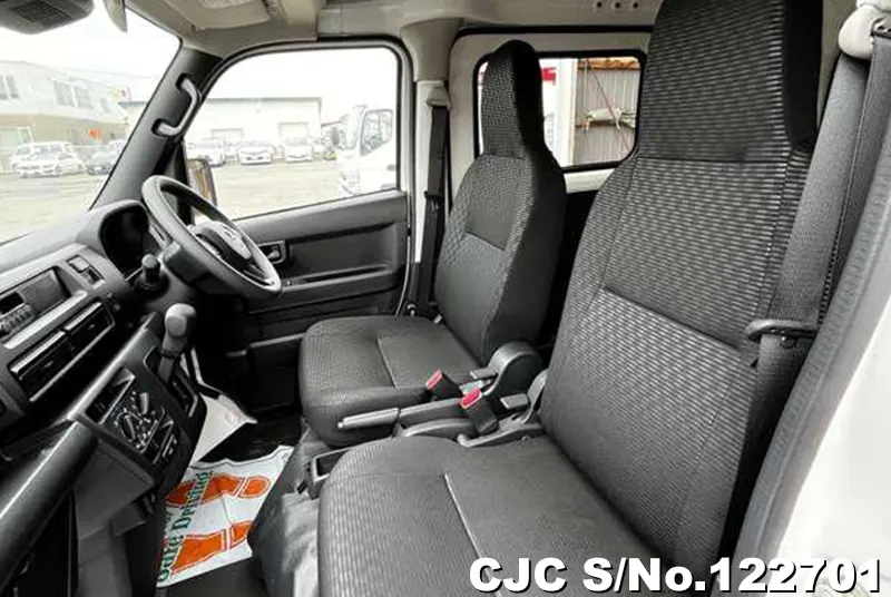 2022 Daihatsu / Hijet Van Stock No. 122701