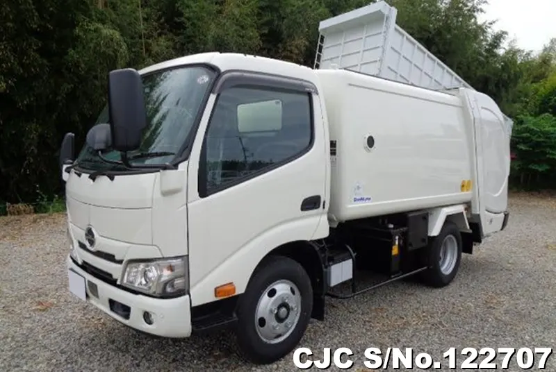 Hino / Dutro 2023