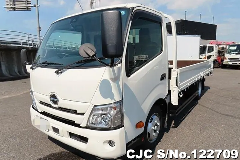 2023 Hino / Dutro Stock No. 122709