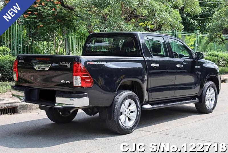 2019 Toyota / Hilux / Revo Stock No. 122718