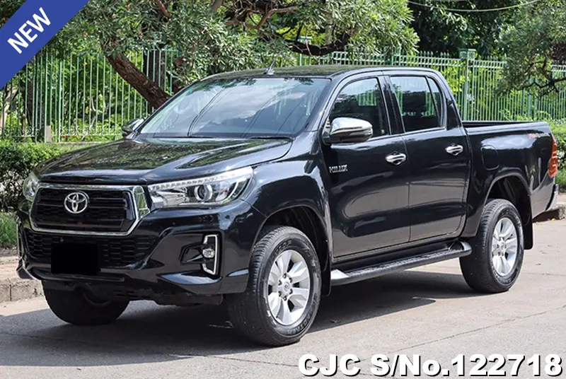 2019 Toyota / Hilux / Revo Stock No. 122718