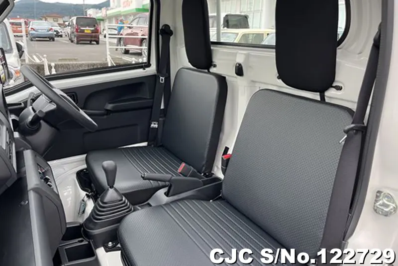 2024 Daihatsu / Hijet Stock No. 122729