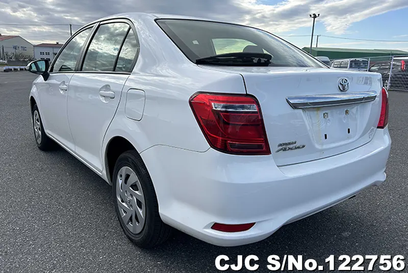 2018 Toyota / Corolla Axio Stock No. 122756