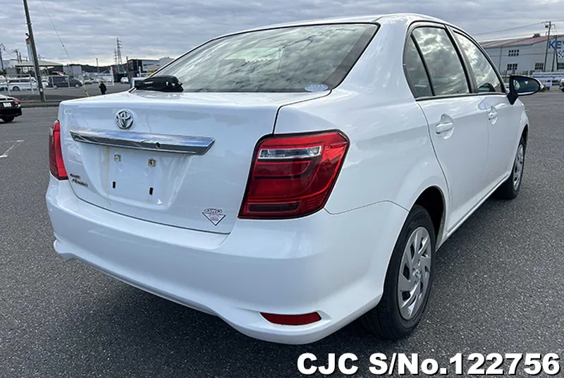 2018 Toyota / Corolla Axio Stock No. 122756