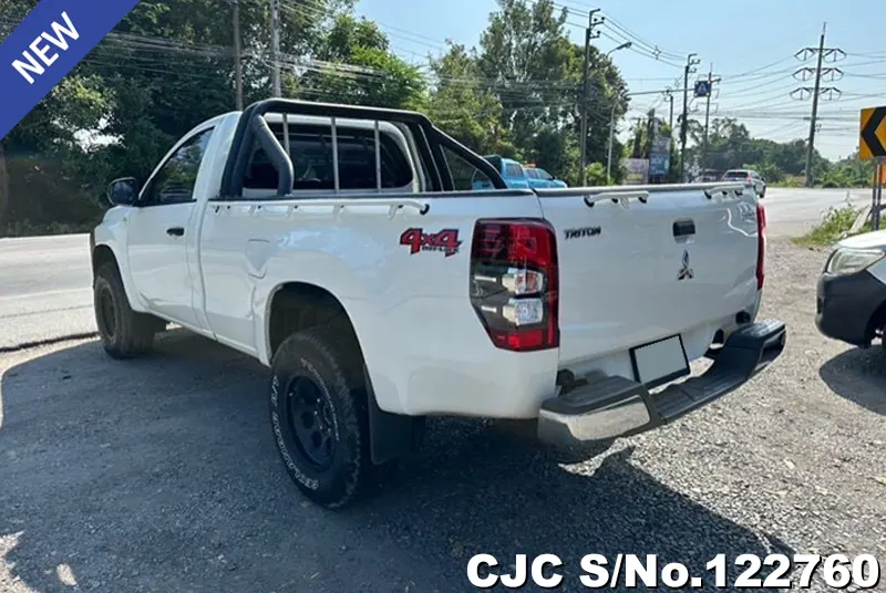 Mitsubishi Triton in White for Sale Image 1