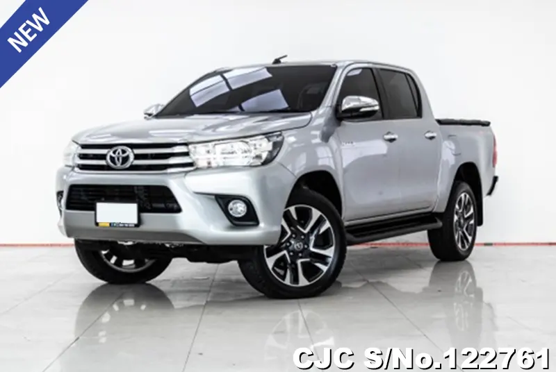 2015 Toyota / Hilux / Revo Stock No. 122761