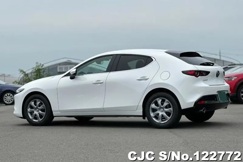 2024 Mazda / Mazda3 Stock No. 122772