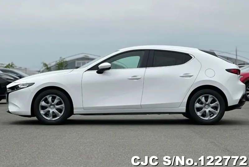 2024 Mazda / Mazda3 Stock No. 122772