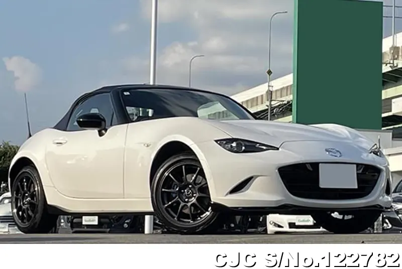 2024 Mazda / Roadster Stock No. 122782