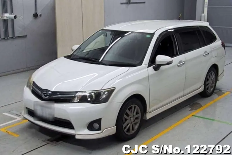 2013 Toyota / Corolla Fielder Stock No. 122792