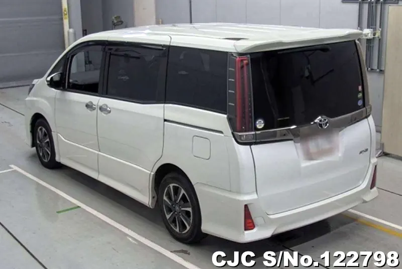 2017 Toyota / Noah Stock No. 122798