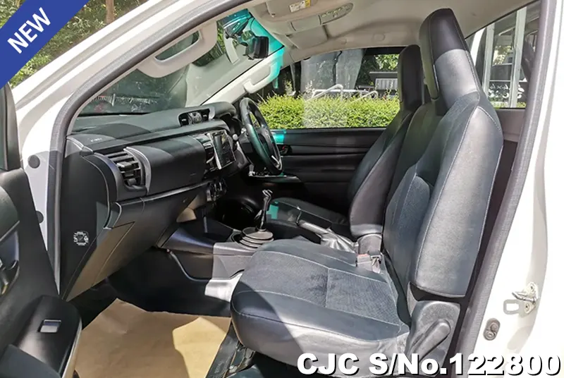 2018 Toyota / Hilux / Revo Stock No. 122800